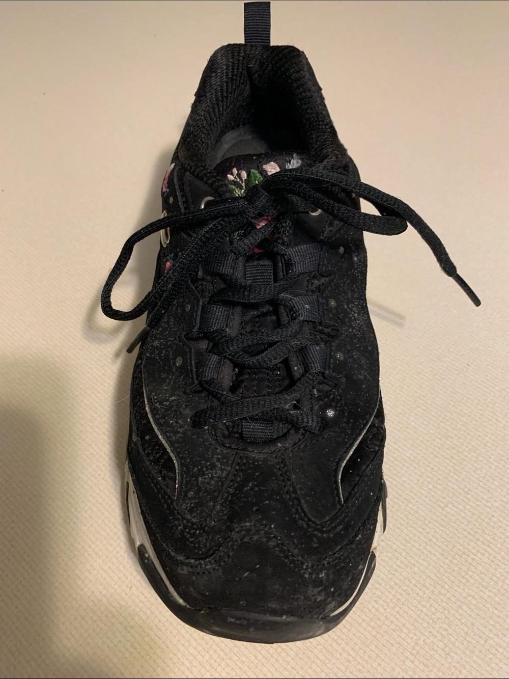Sketchers Chunky Black Embroidered Sneakers